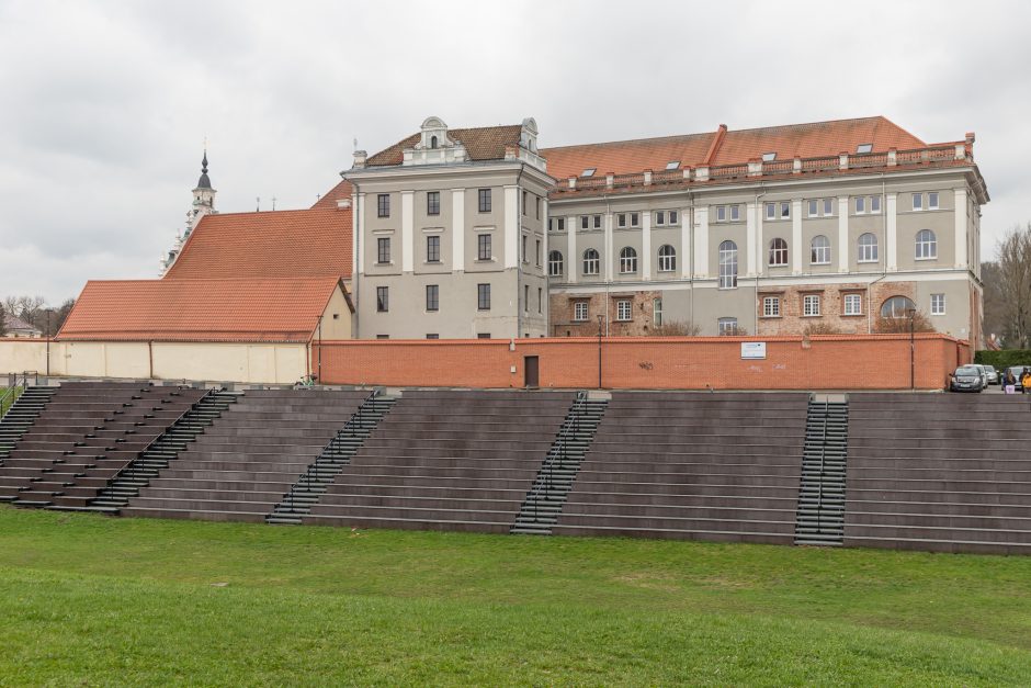 Kauno pilies papėdėje – amfiteatro plėtra