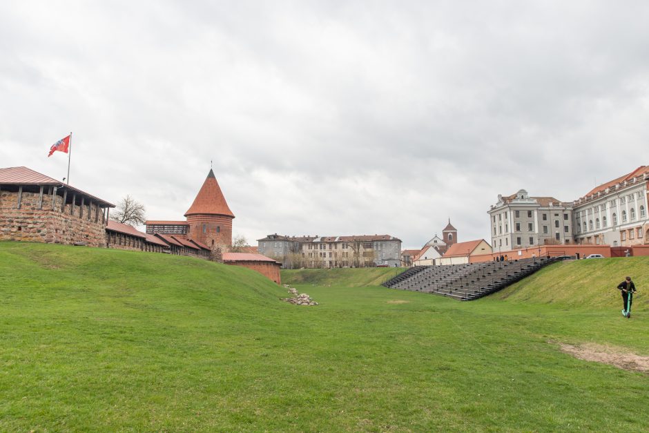 Kauno pilies papėdėje – amfiteatro plėtra