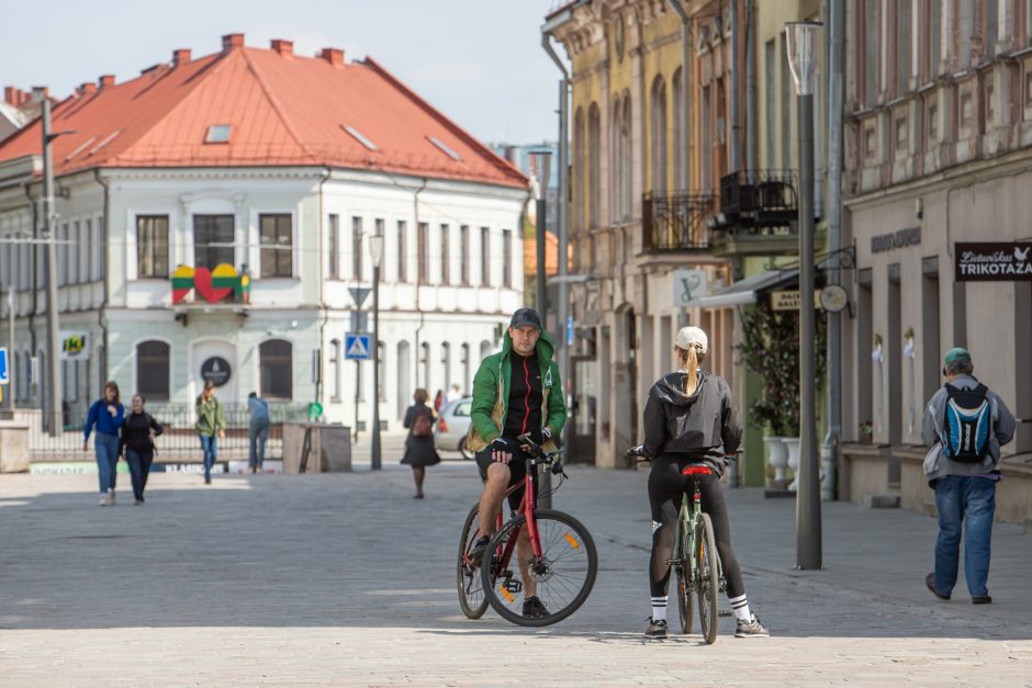 Nuomojami paspirtukai Kaune kuria chaosą