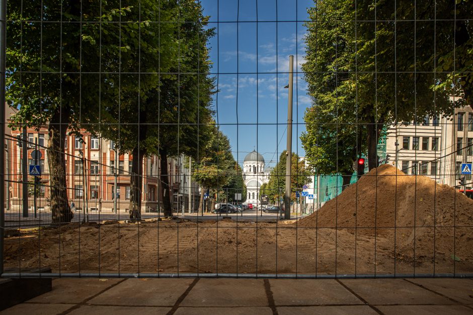 Laisvės alėjoje jau ruošiama vieta policijai dedikuotam obeliskui