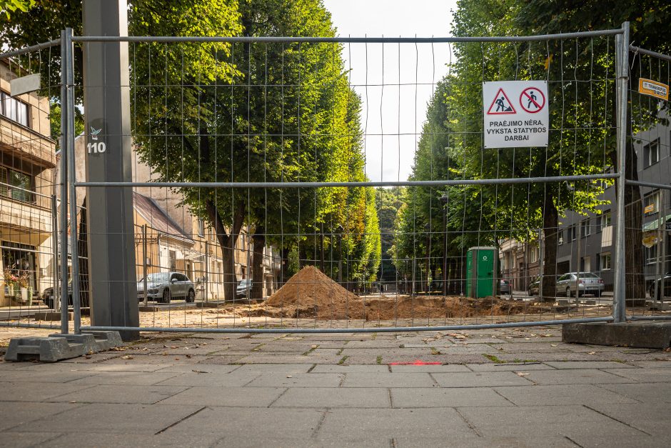 Laisvės alėjoje jau ruošiama vieta policijai dedikuotam obeliskui