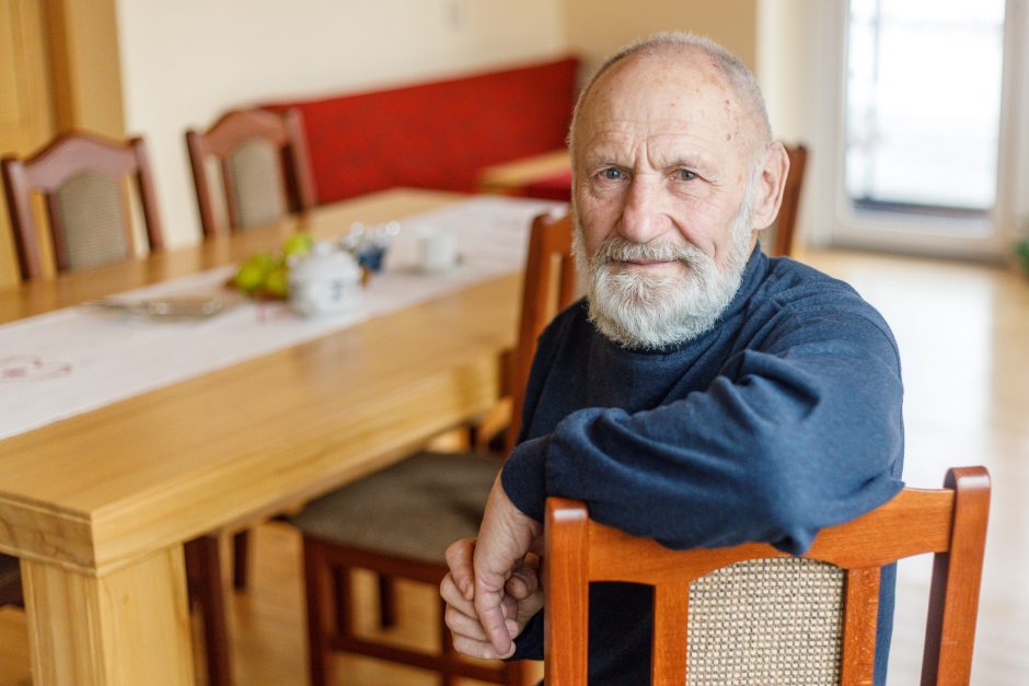 81-erių Anatolijus negali gyventi be adrenalino: treniruoju ne tik raumenis, bet ir smegenis