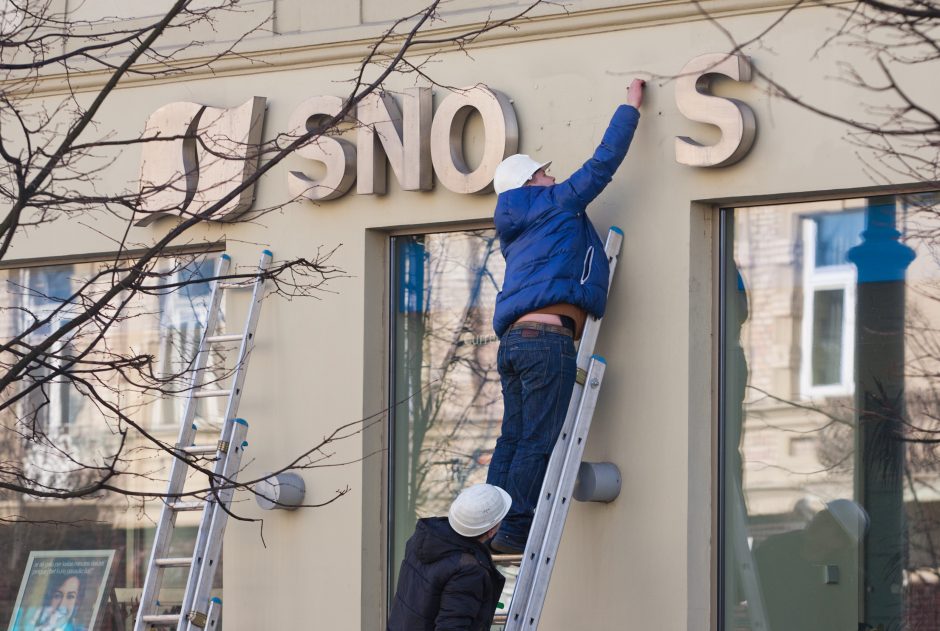 „Snore“ įstrigo milijonai, grąžinami tik trupiniai