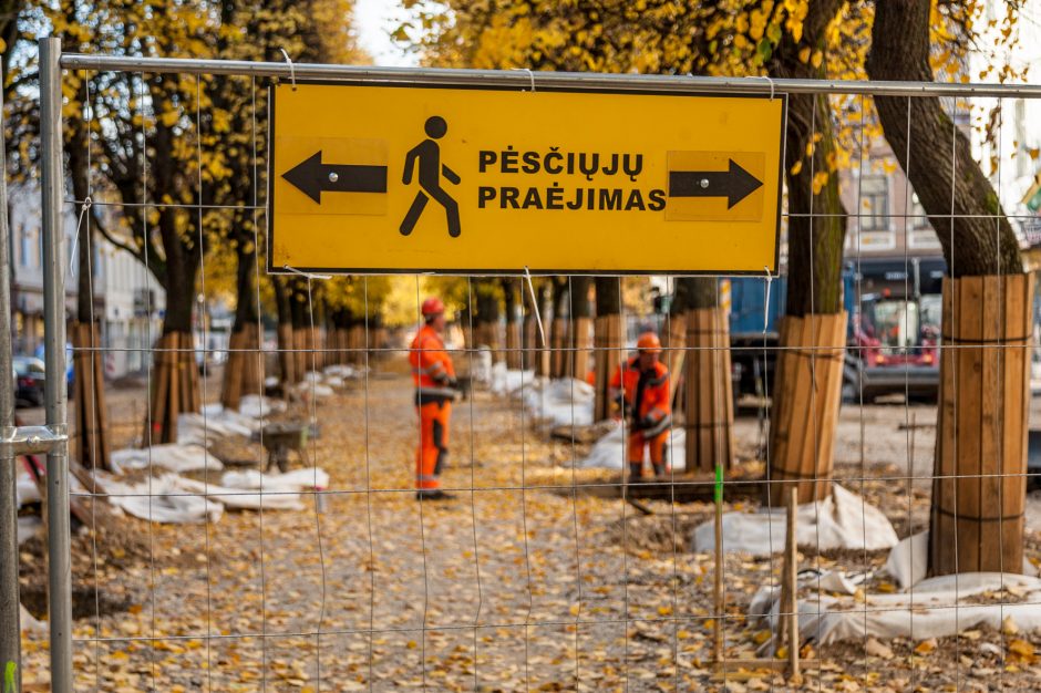 Kaune vieni darbai dar nebaigti, o jau braižomi nauji