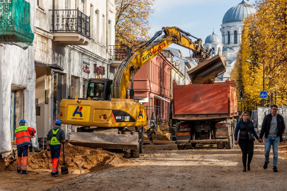 Kaune vieni darbai dar nebaigti, o jau braižomi nauji