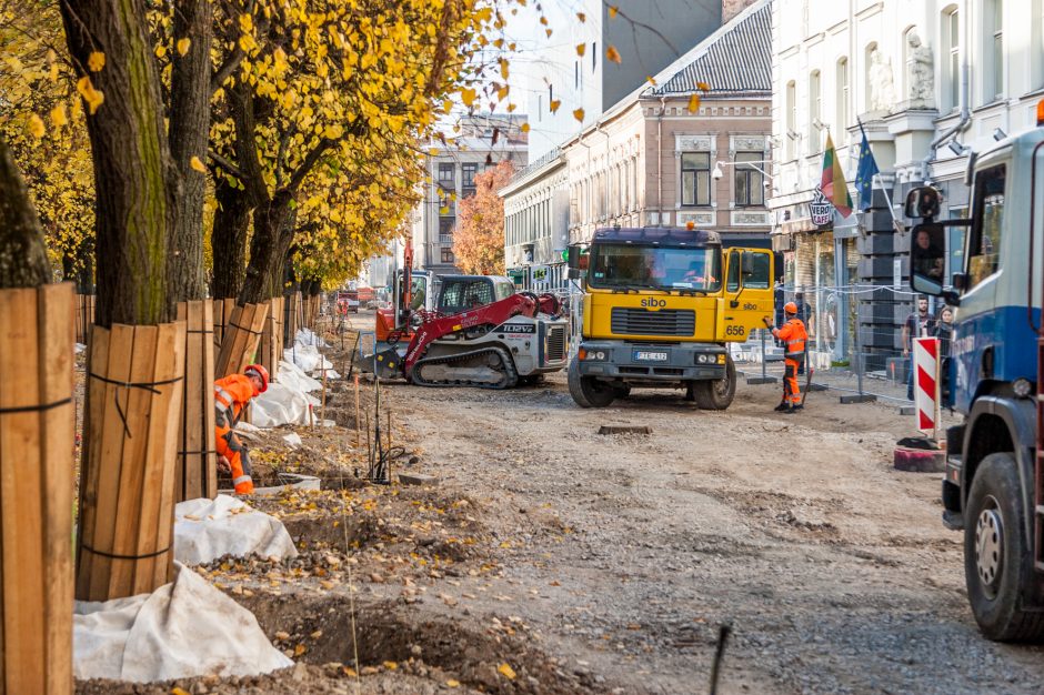 Kaune vieni darbai dar nebaigti, o jau braižomi nauji