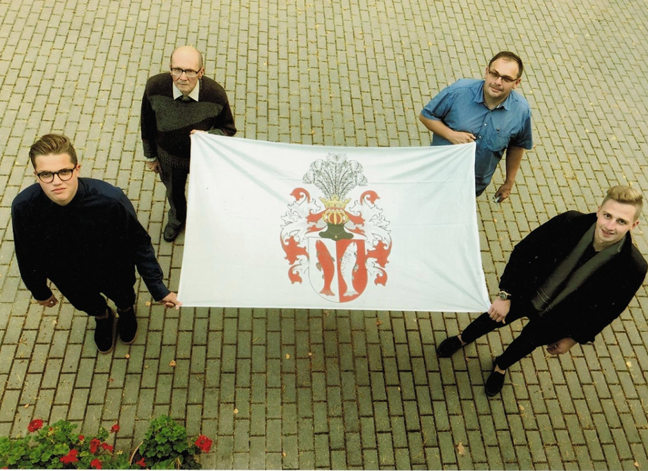 Konkurso dėmesio centre – giminės herbai ir maldaknygės