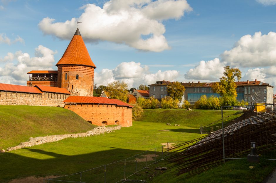 Ką slepia Kauno pilies griovio šlaitas?