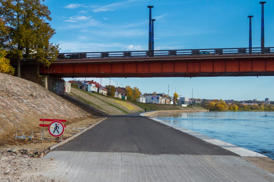 Nemuno krantinėje teks būti labai atsargiems: atitvarų nebus