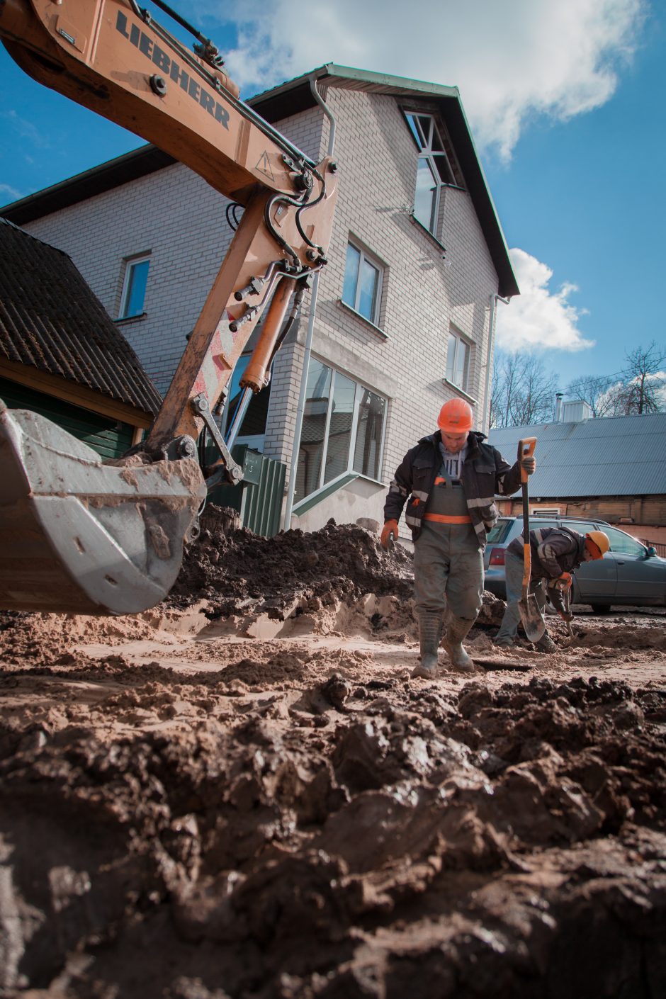 Lauko tualetų era dar nesibaigė – atskleidė, kuriuose Kauno mikrorajonuose gamtą teršia labiausiai