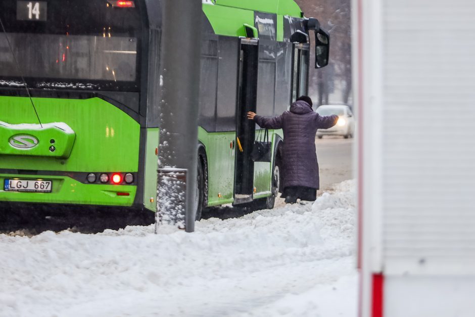 Ukrainos karo pabėgėliams – beveik nemokamas Kauno viešasis transportas