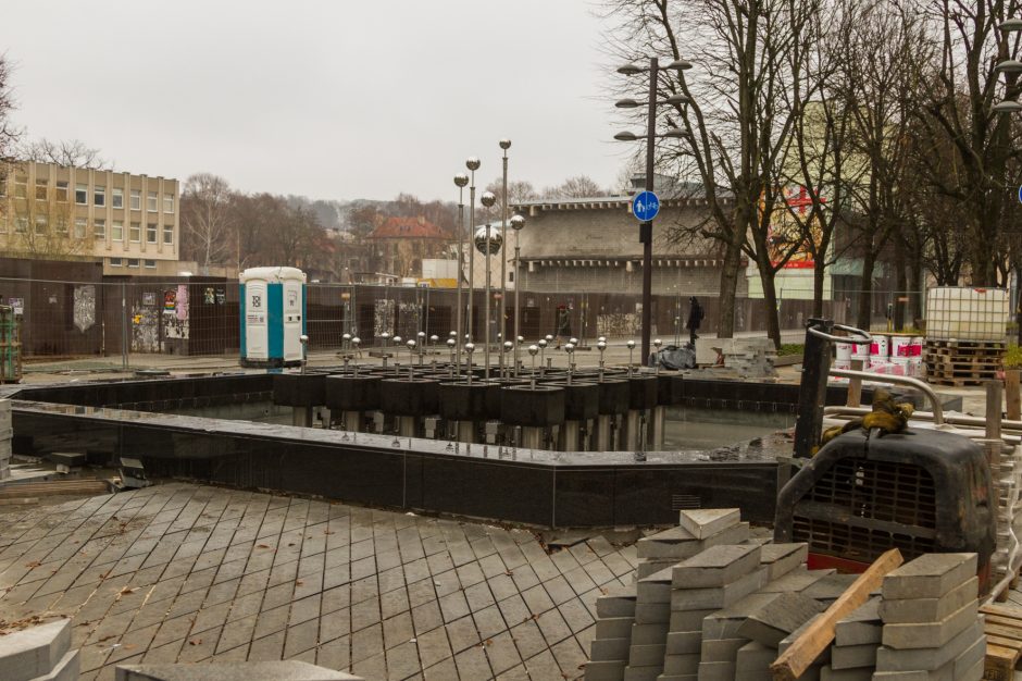 Laisvės alėjos fontanas ištryško dar nematytomis srovėmis (vaizdo įrašas)