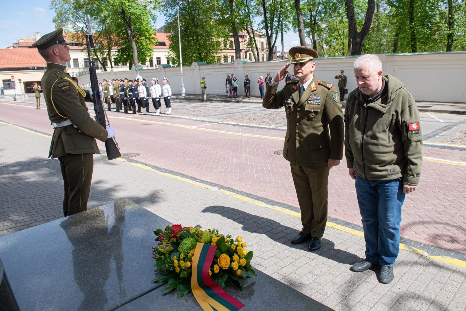 Anykščiuose pėsčiųjų žygiu pagerbti partizanai, padėtos gėlės Laisvės kovotojams atminti