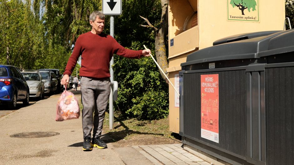 Kauno žingsnis: ant konteinerių – užrašai Brailio raštu