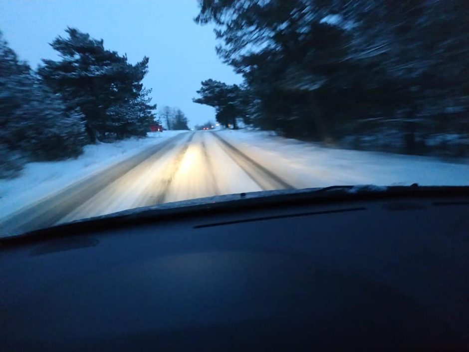 Gyventojai širsta: kelininkai pamiršo Neringą?