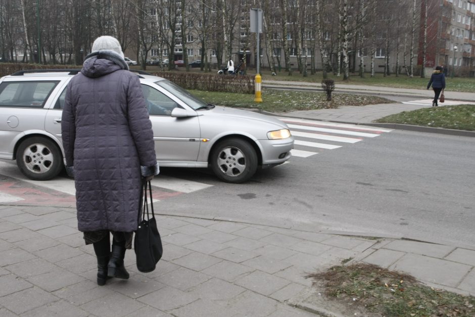 Mirtinai moterį partrenkęs bėglys pats atvyko į policiją