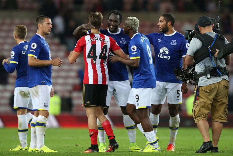 Anglijos futbolo čempionate „Everton“ sutriuškino varžovus