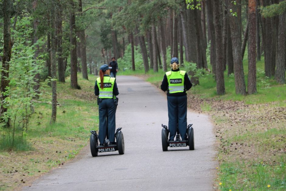 Neringoje padegėjo ieškoma ir dronais