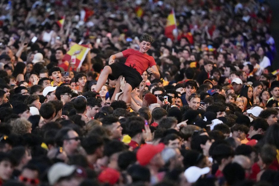 Ispanus švęsti ragino ir patys futbolininkai: pažiūrėsime, ar po devynių mėnesių padaugės naujagimių