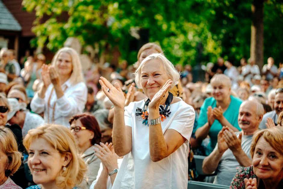 Kunigas R. Doveika Paberžėje: laisvoje šalyje kausto baimė kalbėti