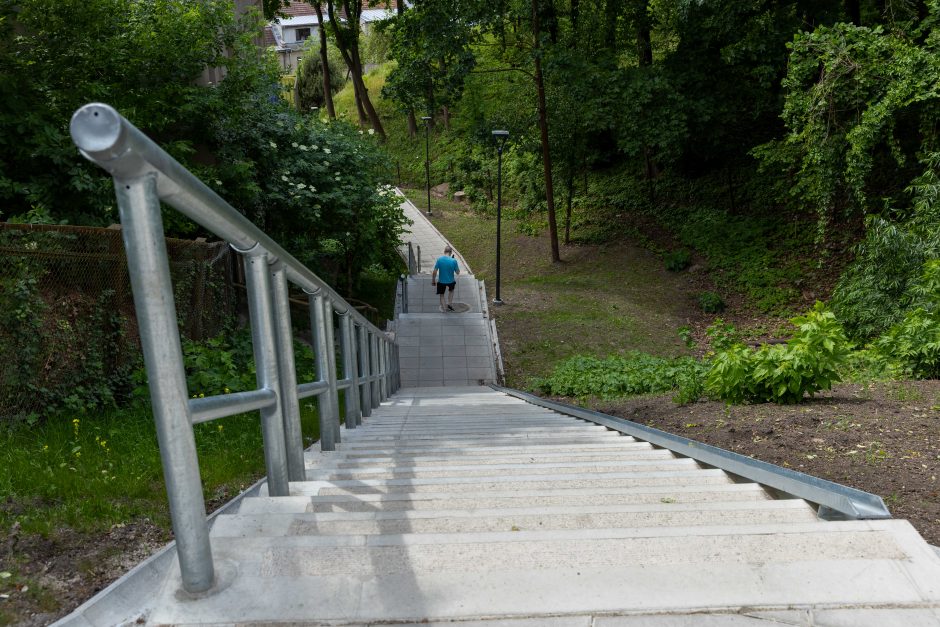 Aušros tako laiptai vėl atviri pėstiesiems