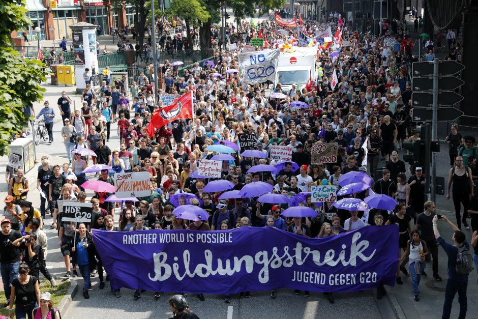 Prieš G-20 viršūnių susitikimą Hamburge įsiplieskė audringi protestai