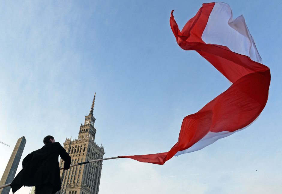 Lenkija 262 žmonėms sugrąžino nacių panaikintą mokslų daktaro laipsnį