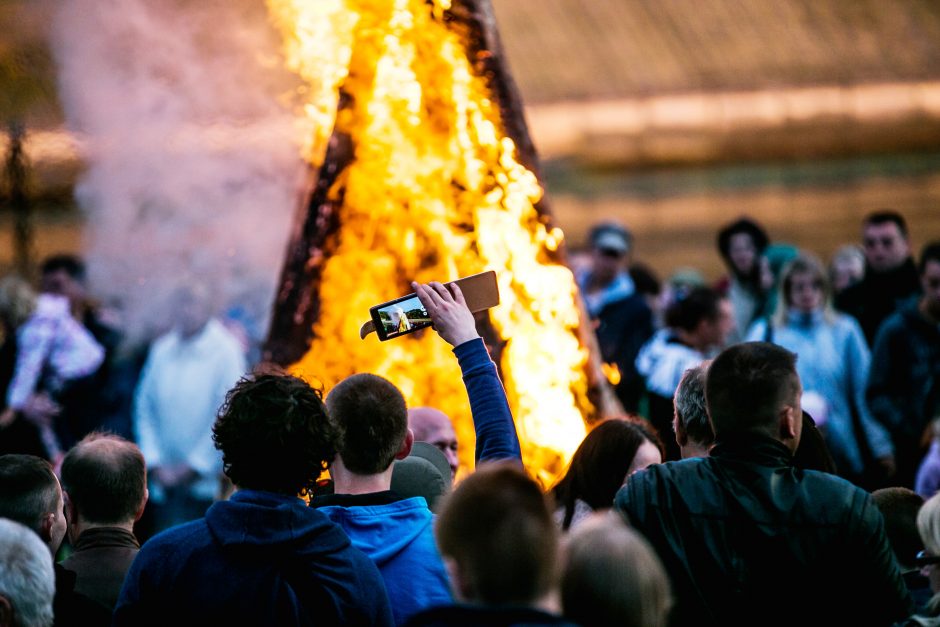 Baltijos šalys šimtmečio proga svarsto laužais nušviesti pajūrį