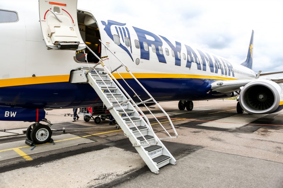 „Ryanair“ išpardavimas: pusė milijono bilietų – po 9,99 euro