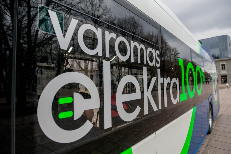 Elektriniai autobusai dar kelia įtarimų