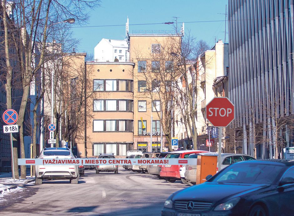 Iš Kauno centro automobilių dar neištrems