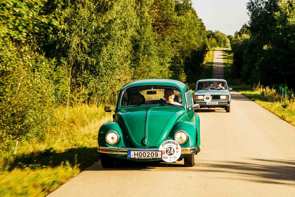 Prezidento A. Smetonos keliais riedės istoriniai automobiliai