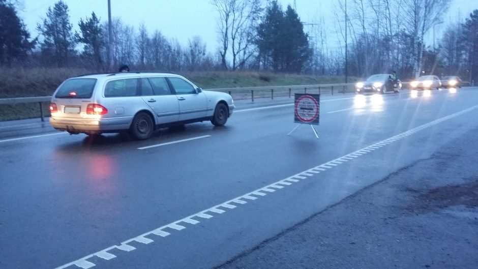 Šventinėmis dienomis – neblaivių vairuotojų gaudynės