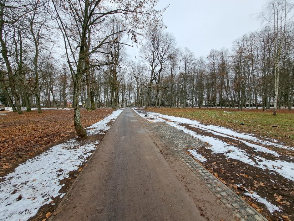 Per Kalėdas nušvis senoji Gargždų parko dalis