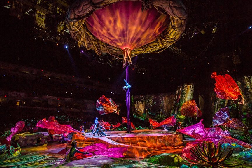 „Cirque du Soleil“ šou artistai paneigė žmogaus judėjimo dėsnius