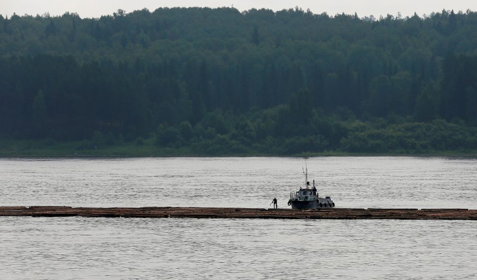 Ugandoje nuskendus keltui žuvo 10 žmonių