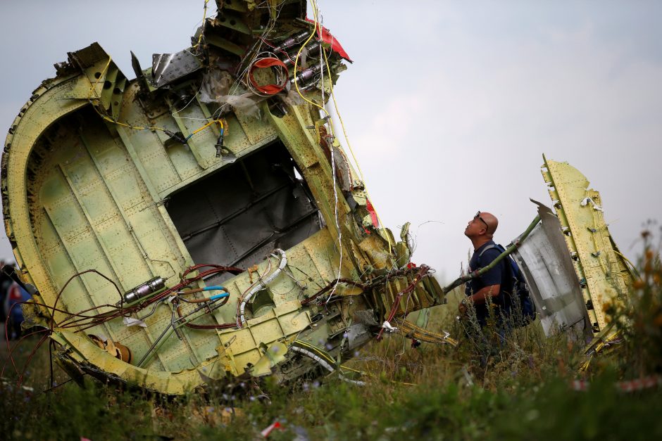 „Malaysia Airlines“ susitarė su Ukrainoje numušto lėktuvo aukų šeima