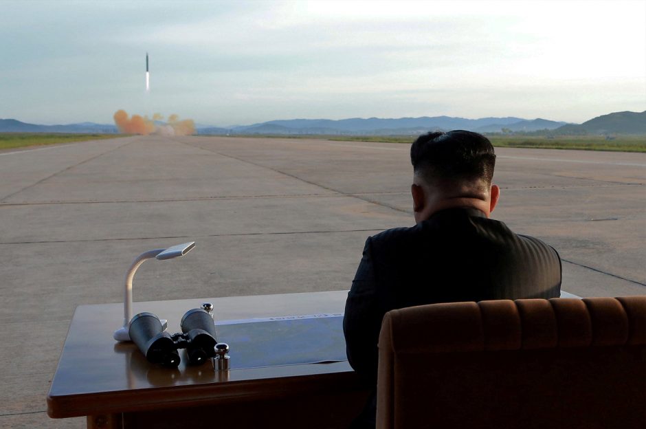 Šiaurės Korėja: branduolinis karas gali įsiplieksti bet kurią akimirką