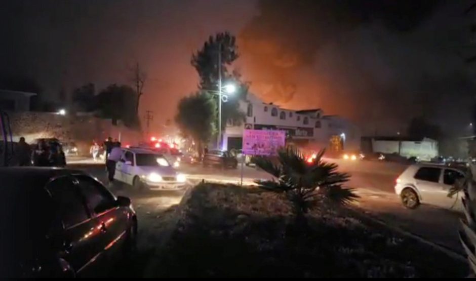 Meksikoje per pažeisto naftotiekio sprogimą žuvo mažiausiai 66 žmonės