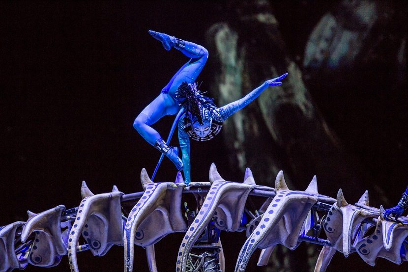 „Cirque du Soleil“ šou artistai paneigė žmogaus judėjimo dėsnius