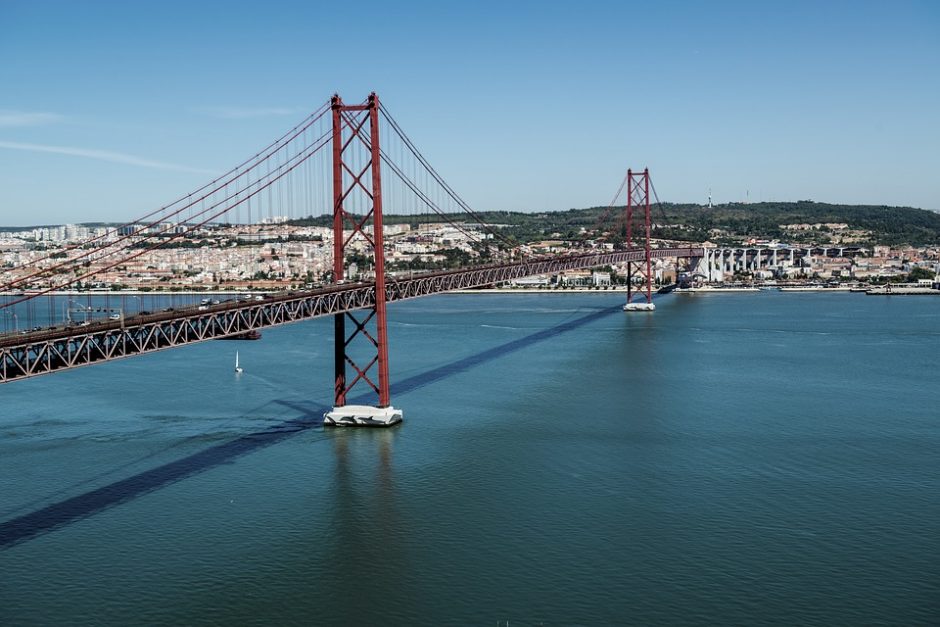 Portugalės nesiskundžia gaudamos mažesnius atlyginimus nei vyrai 