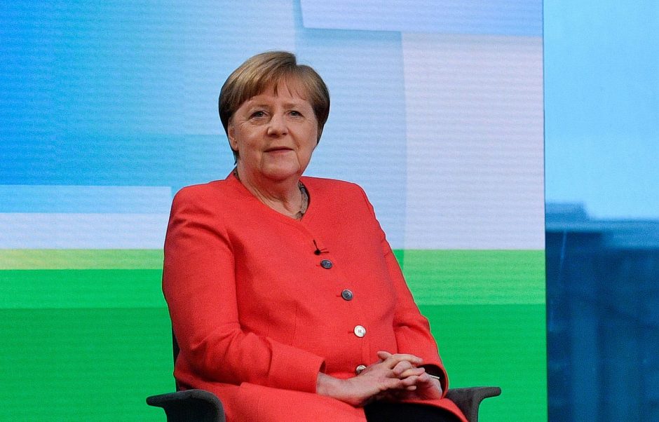 A. Merkel tvirtai atmeta galimybę siekti penktosios kadencijos