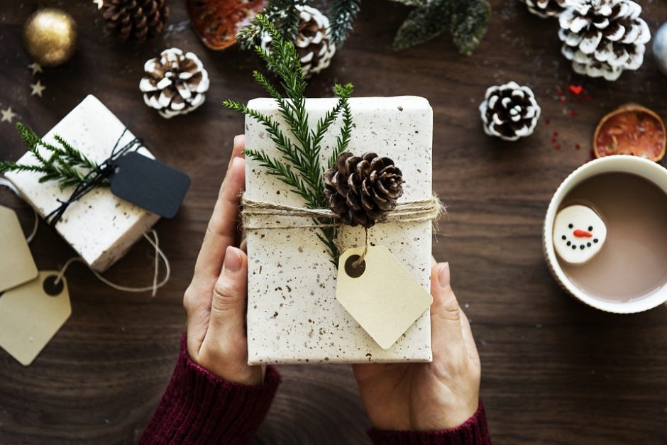 Penki patarimai siunčiantiems kalėdines dovanas paštu