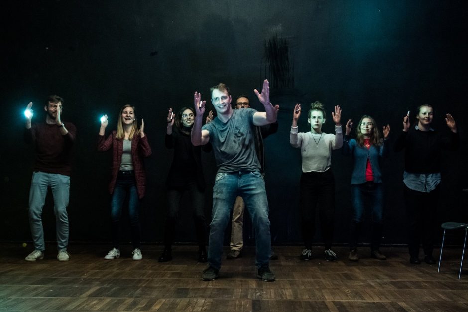 Jaunimo teatro festivalis „Išeities taškas“ sprogdins socialinius burbulus