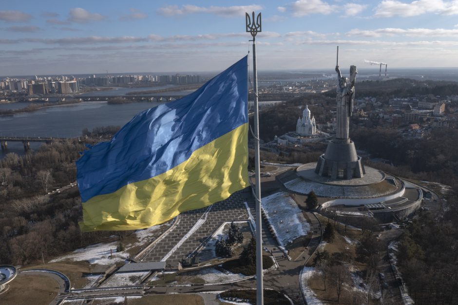 URM perkelia iš Ukrainos diplomatų šeimas, nebūtinus darbuotojus