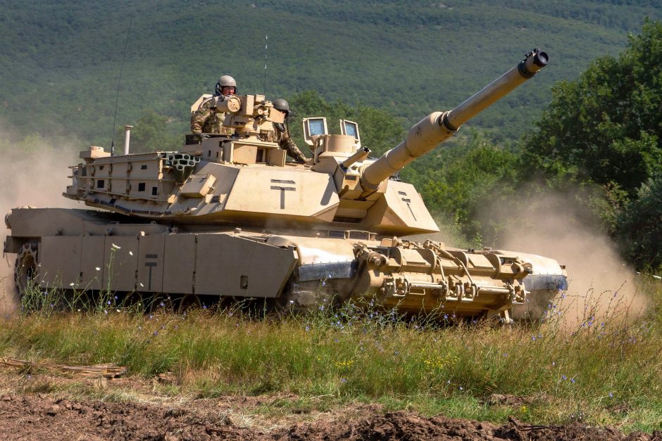 JAV Ukrainai siųs 31 tanką „Abrams“