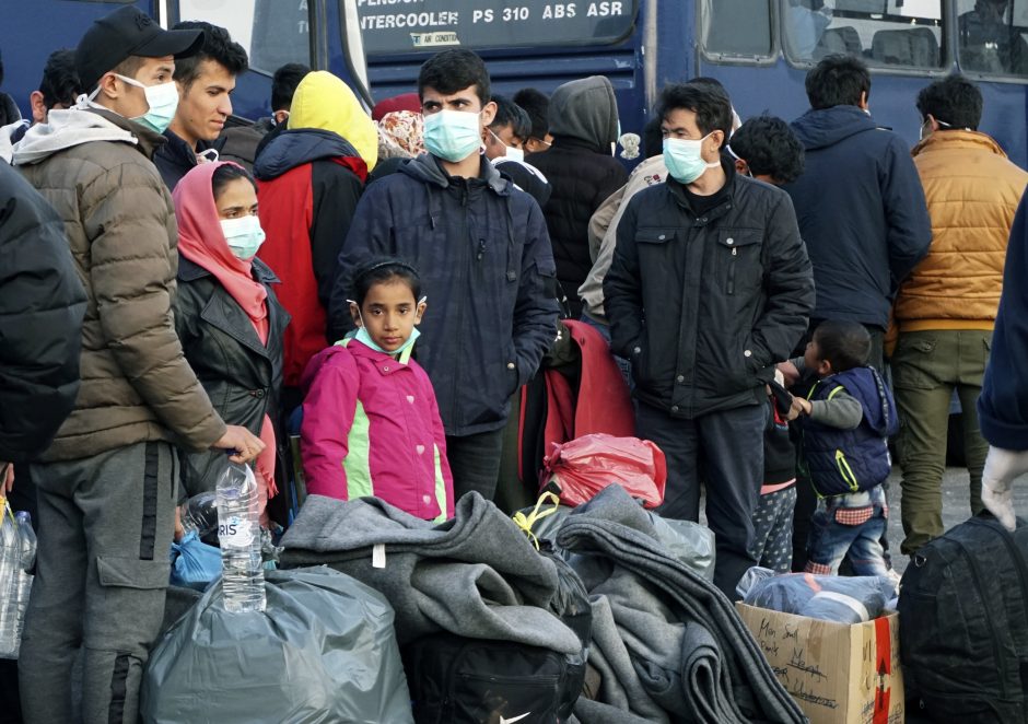 Dvigubas iššūkis Europai: COVID-19 ir pabėgėlių krizė
