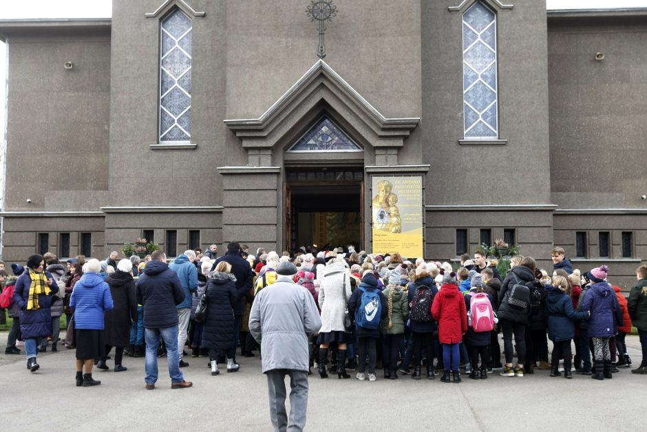 Didesni žmonių srautai – ir Klaipėdos bažnyčiose
