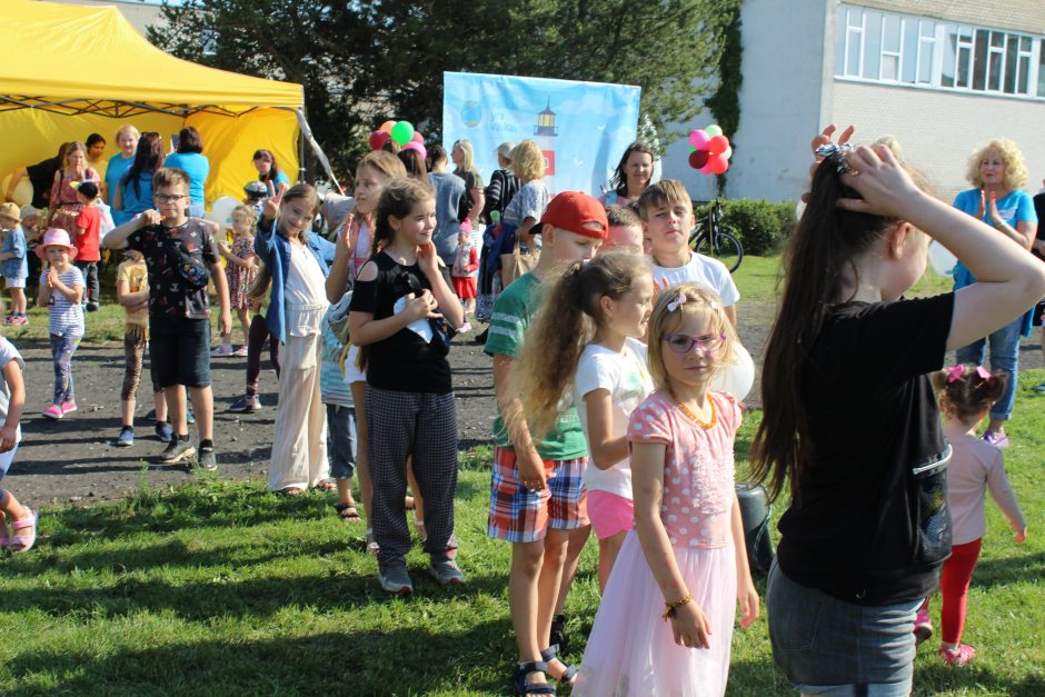 Širdies gėrio dulkėmis Klaipėdoje mėtėsi per 100 šventės svečių