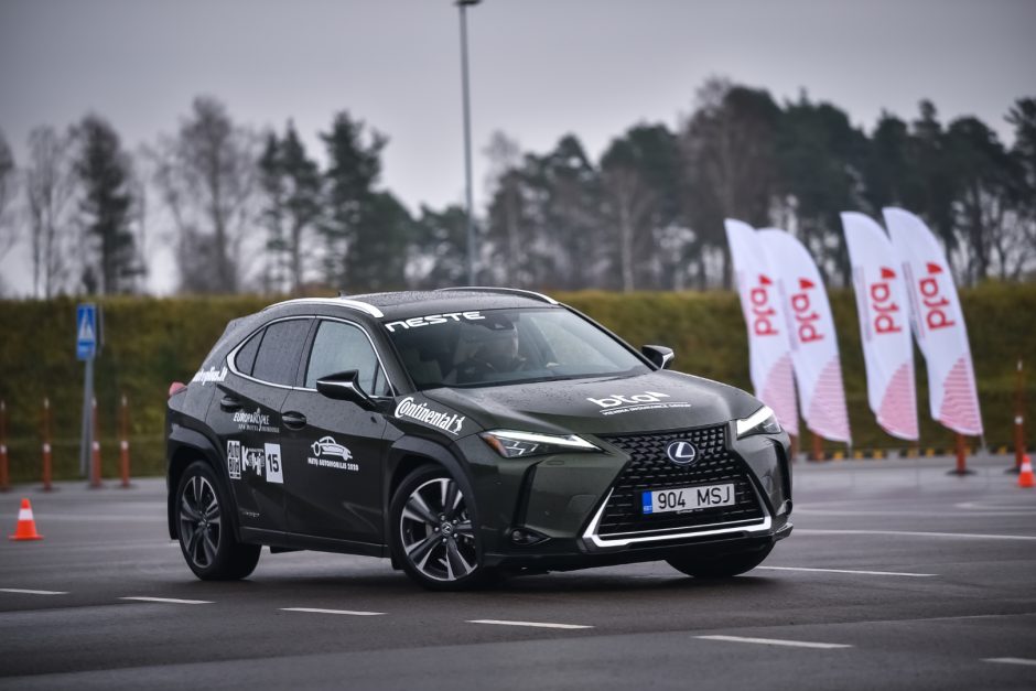 Galiūnų dvikova metų automobilio rinkimuose: purvynų karalius prieš lenktynininką